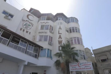 காசா மருத்துவமனையை முற்றுகையிட்ட இஸ்ரேலிய படையினர்