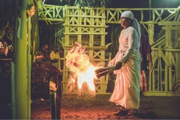யால காட்டுக்குள் இரவில் யாகம் நடத்திய ராஜாங்க அமைச்சர்