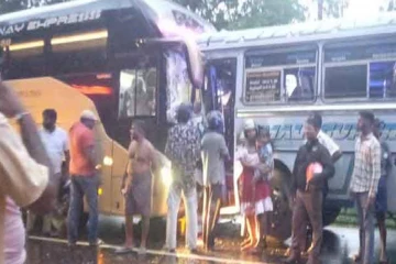 இரண்டு பேருந்துகள் நேருக்கு நேர் மோதி விபத்து ; விசாரணை ஆரம்பம்