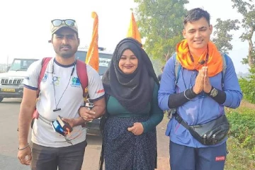 அயோத்தி கோயில் கும்பாபிஷேகம்.., 1,425 கி.மீ தூரம் நடைபயணம் செல்லும் இஸ்லாமிய பெண்