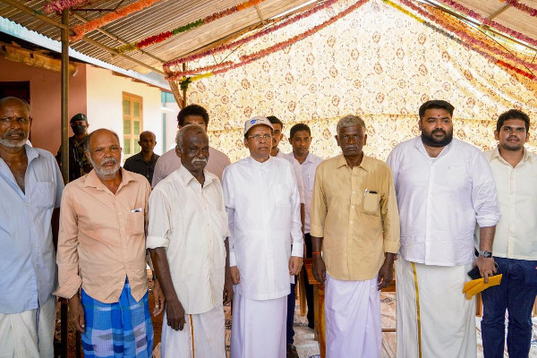 முதல் முதலில் இலங்கை ஜனாதிபதி ஒருவர் யாழ் குப்பிளான் கிராமத்திற்கு விஜயம்!(Photos) | First Time President Visit Jaffna Kuppilan