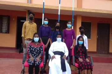 புதுக்குடியிருப்பில் முதல் முறையாக இரு மாணவர்கள் 9 ஏ சித்தி பெற்றுள்ள பாடசாலை