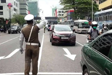 කොළඹටත් දැවැන්ත පොසොන් කලාපයක් - ජුනි 26 සිට ජූලි 2 දක්වා විශේෂ රථවාහන සැලසුමක් මෙන්න