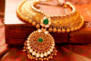 தொடர்ந்து 3 நாட்களாக சரிந்த தங்கம் விலை - நகைப்பிரியர்கள் மகிழ்ச்சி!