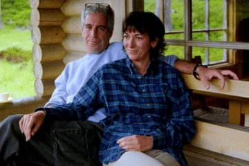 ட்ரம்ப் பெயர் வந்தவுடன் மௌனம் ; உண்மையை மறைக்கும் மெக்ஸ்வெல்