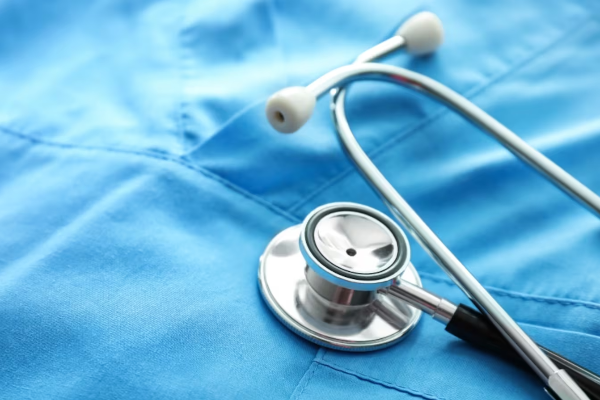 கனடாவில் தாதி ஓருவரின் மோசமான செயல் | Nurse Suspended For Over Medicating