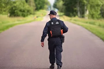 ஓட்டப்பந்தயம் பார்க்கச் சென்ற பொலிசார் கண்ணில் பட்ட நபர்... அவர் யார் என தெரியவந்ததால் எடுத்த உடனடி நடவடிக்கை