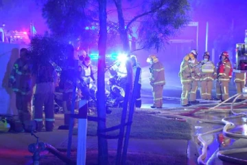 கொழுந்துவிட்டெரிந்த குடியிருப்பு... உடல் கருகி பலியான 4 சிறார்கள்: நள்ளிரவில் பயங்கரம்