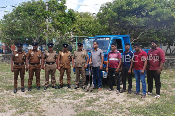 யாழில் அதிரடியாக 14 பேர் கைது | 14 Arrested In Jaffna Crime Raid
