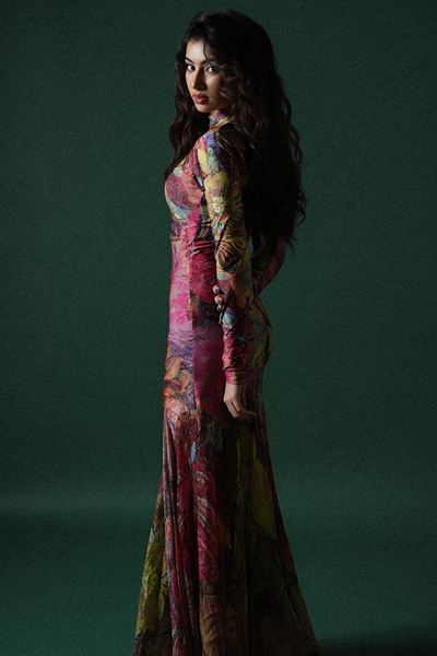 தெய்வ திருமகள் சாரா அர்ஜுனா இது? மாடர்ன் உடையில் கலக்கல் புகைப்படம் | Deiva Thirumagal Sara Arjun Latest Photos Viral