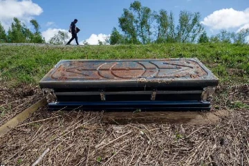 நகரம் முழுக்க சவப்பெட்டிகள்... அச்சம் விலகாமல் மக்கள்: வெளிவரும் பின்னணி
