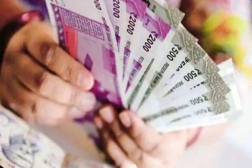 வீட்டில் இருக்கும் தீய சக்தியை அளிக்க உதவும் எளிய பரிகாரம்! எப்படி பயன்படுத்தலாம்?