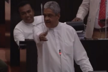 වංචා දූශණ වලින් තොරව රට ගෙනියන්න සරත් ෆොන්සේකා පාර්ලිමේන්තුවට කිව්ව විශේෂ ක්රමය.. (VIDEO )