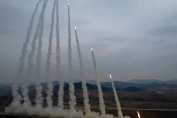 கண்டம் விட்டு கண்டம் பாயும் வடகொரிய ஏவுகணைகள்: புதிய எஞ்சின் சோதனையால் உலக நாடுகள் அச்சம்!