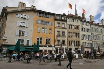 திங்கட்கிழமை முதல் சுவிட்சர்லாந்தில் அறிமுகமாகும் சில புதிய கொரோனா கட்டுப்பாடுகள்