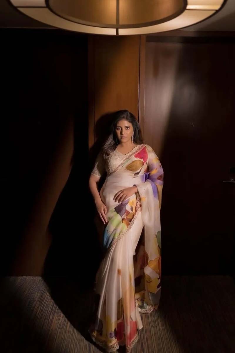 அங்காடித் தெரு நடிகை அஞ்சலியா இது? புடவையில் வெளியிட்ட அசத்தல் புகைப்படம் | Angadi Theru Actress Anjali Trending Photos Viral