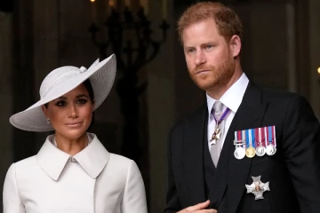 அமெரிக்காவிலுள்ள வீட்டிலிருந்து இளவரசர் ஹரி மேகன் தம்பதியர் வெளியேற அவசர உத்தரவு