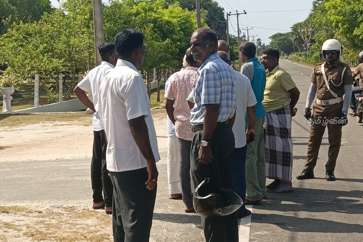 யாழில் காணி சுவீகரிப்பு நடவடிக்கை இடைநிறுத்தம் - உரிமையாளரின் இறுதி முடிவு | Land Acquisition Activities In Jaffna Suspended யாழில் காணி சுவீகரிப்பு நடவடிக்கை இடைநிறுத்தம் - உரிமையாளரின் இறுதி முடிவு | Land Acquisition Activities In Jaffna Suspended
