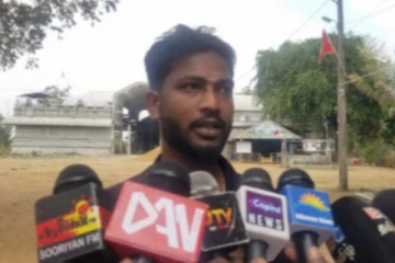 அடாவடி நடவடிக்கைகள் தொடர்ந்தால் போராட்டங்களும் தொடரும் - உருத்திரபுரீசுவர் ஆலயத்தில் பல்கலை மாணவர்கள்