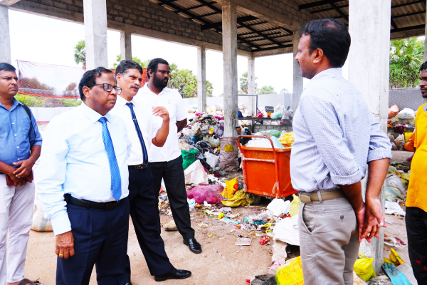 நல்லூர் பிரதேச சபையின் செயற்பாடு! அரியாலைக்கு வடக்கு ஆளுநர் களவிஜயம் | In The Ariyalai Karaimunang Area