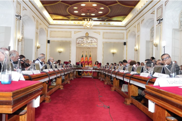 பேரிடர் மீட்புத் திட்டத்தின் இராஜதந்திர பணிகள்! பிரதமர் தலைமையில் விசேட கலந்துரையாடல் | Diplomatic Missions Of The Disaster Relief Program பேரிடர் மீட்புத் திட்டத்தின் இராஜதந்திர பணிகள்! பிரதமர் தலைமையில் விசேட கலந்துரையாடல் | Diplomatic Missions Of The Disaster Relief Program