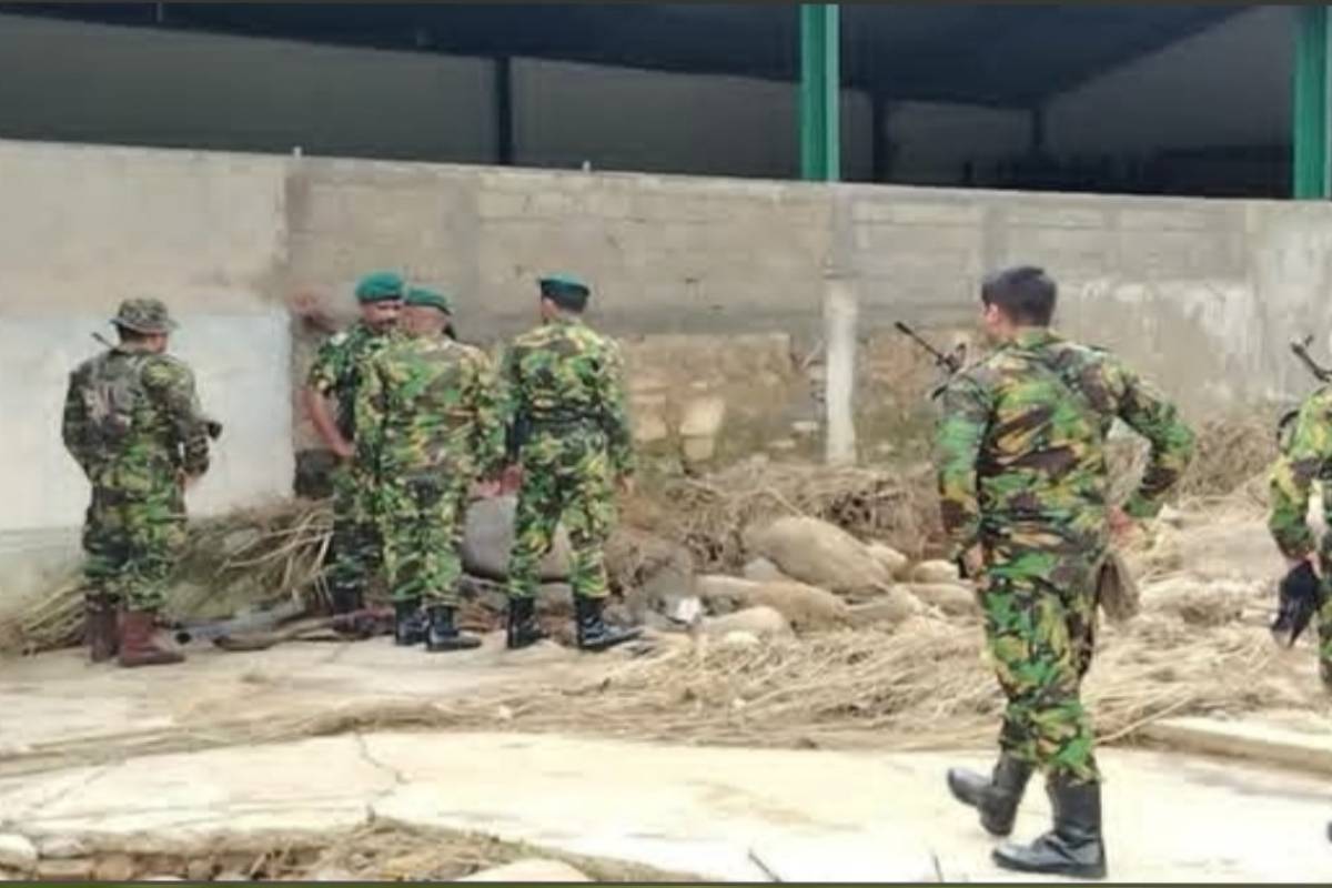 நுவரெலியா கித்துள்கலை பகுதியில் கைகுண்டு மீட்பு | Hand Grenade Recovered Kithulkala Nuwara Eliya