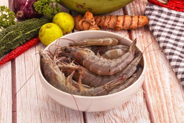 இறால் முதுகில் இருக்கும் கருப்பு நரம்பை நீக்காமல் சமைத்தால் என்ன நடக்கும்? | Cooking Shrimp Without Removing The Black Vein