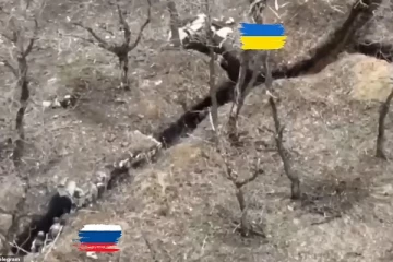 ஒற்றை ஆளாக ரஷ்யப்படையினரை எதிர்த்து போராடும் உக்ரைன் வீரர்: வெளியாகியுள்ள வீடியோ காட்சி