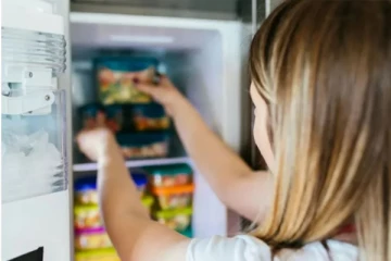 பிரீஸருக்குள் இரண்டு பச்சிளம் குழந்தைகளின் உடல்கள்: அதிகாரிகள் வெளியிட்டுள்ள அதிர்ச்சியளிக்கும் தகவல்