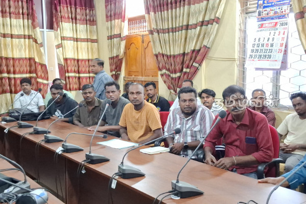 மாணவர்களின் சிகை அலங்காரம் தொடர்பில் பிரதேசசபை தவிசாளர் வினோராஜ் முக்கிய தீர்மானம் | Special Deals With Hair Salon Owners மாணவர்களின் சிகை அலங்காரம் தொடர்பில் பிரதேசசபை தவிசாளர் வினோராஜ் முக்கிய தீர்மானம் | Special Deals With Hair Salon Owners