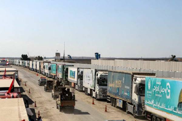 வலுக்கும் இஸ்ரேல் பலஸ்தீன போர்: காசா எல்லையில் காத்திருக்கும் 200 லொரிகள் | 200 Trucks Waiting At Raba Border