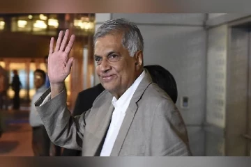 இந்தியா பறக்கிறார் ரணில்