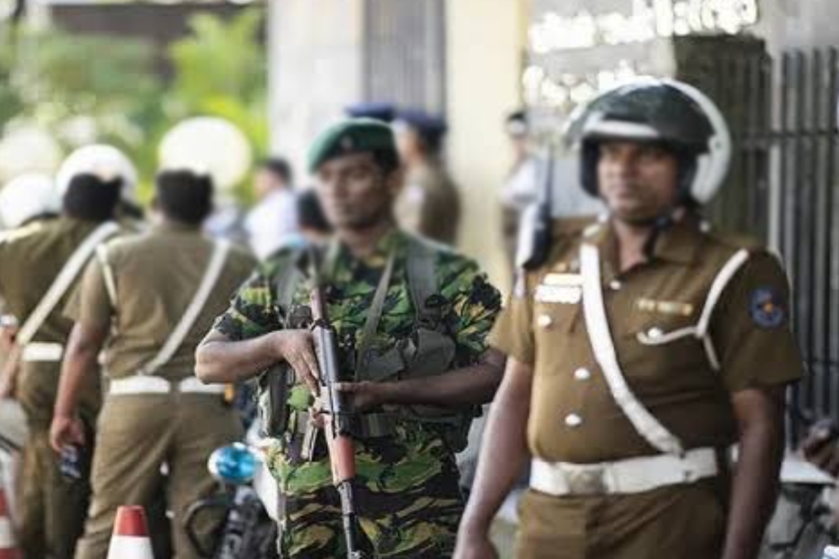 விசேட சுற்றிவளைப்பு நடவடிக்கைகள் : 20 பேர் அதிரடியாக கைது | Special Roundup Operations Carried Out விசேட சுற்றிவளைப்பு நடவடிக்கைகள் : 20 பேர் அதிரடியாக கைது | Special Roundup Operations Carried Out