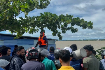 மாணவர்களின் உயிரிழப்பால் பெரும் சோகத்தில் அம்பாறை மக்கள்; தேடும் பணி தொடர்கிறது