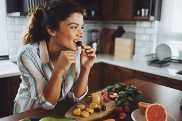 உடலில் ரத்தத்தின் அளவு மிக குறைவாக இருக்கா அப்போ இந்த பழங்களை சாப்பிடுங்க