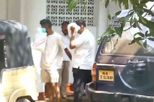 ஹெரோயினுடன் கைதான அதிபர் பணி நீக்கம் : பல கோணங்களில் விசாரணைகள் தீவிரம்! | Principal Arrested With Heroin Dismissed ஹெரோயினுடன் கைதான அதிபர் பணி நீக்கம் : பல கோணங்களில் விசாரணைகள் தீவிரம்! | Principal Arrested With Heroin Dismissed