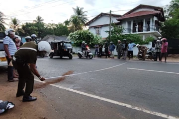 இலங்கையில் கோர விபத்து - பிள்ளைகள் பலி - ஆபத்தான நிலையில் தாய்