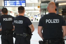 ஜெர்மனியில் மர்ம நபர் துப்பாக்கிச் சூடு; ஆபத்தான நிலையில் நால்வர்