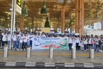 குறைந்த செலவில் விமான பயிற்சி - ஏர்போர்ன் ஏவியேசன் & எக்செல் எஜுகேஷன்