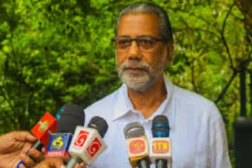 மக்கள் அரசியல்வாதிகளை ஏற்றுக்கொண்ட காலம் முடிந்து விட்டது