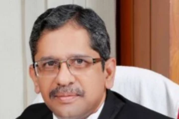 உச்சநீதிமன்றத்தின் அடுத்த தலைமை நீதிபதி ஆகிறார் என்.வி.ரமனா