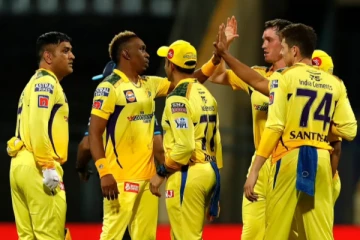 நீங்க அள்ளிக்கொடுத்தது போதும்..கிளம்புங்க..சென்னை அணியில் தோனியின் அதிரடி..!