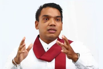 ரணிலின் அதிரடி அறிவிப்பால் கதிகலங்கியுள்ள நாமல்..! சூடுபிடிக்கும் அரசியல் களம்