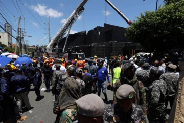 இரவு நேர களியாட்ட விடுதி கூரை இடிந்து விழுந்ததில் 79 பேர் பலி