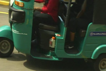 கொழும்பின் பல பகுதிகளில் முச்சக்கர வண்டிகளை திருடிய ஐவர் சிக்கினர்!