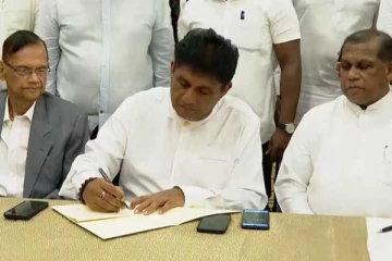 சஜித் தரப்புடன் கைகோர்த்த மொட்டு உறுப்பினர்கள்: உதயமானது புதிய கூட்டணி