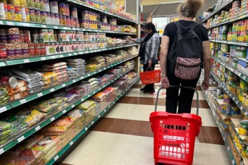 கனடா பொருட்களுக்கு 25 சதவீதம்; சீனா பொருட்களுக்கு 10 சதவீத வரி; டிரம்ப் திட்டம்