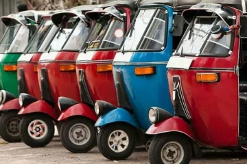 ஒரே நாளில் இலங்கை மக்களுக்கு அடுத்தடுத்து அதிர்ச்சி! முச்சக்கரவண்டி கட்டணம் குறித்து வெளியான தகவல்