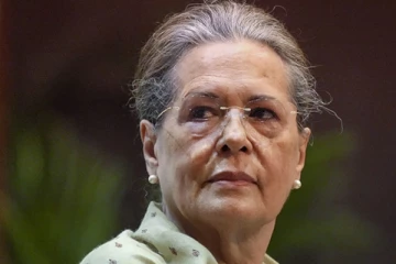 திடீரென மருத்துவமனையில் அனுமதிக்க சோனியா காந்தி...டெல்லியில் பரபரப்பு