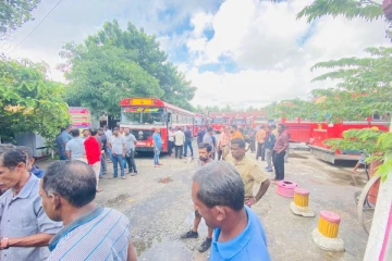 போக்குவரத்துசபை ஊழியர்களின் போராட்டம்: சிரமத்துக்கு உள்ளாகும் மக்கள் (படங்கள்)